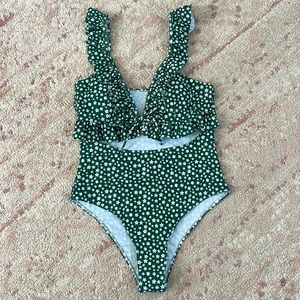 NEW cut-out floral print one-piece swimsuit